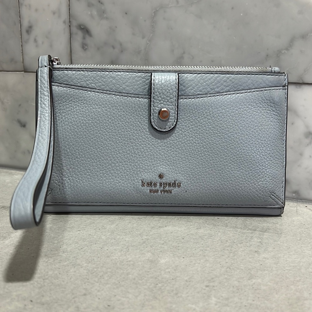 Kate Spade Wristlet wallet